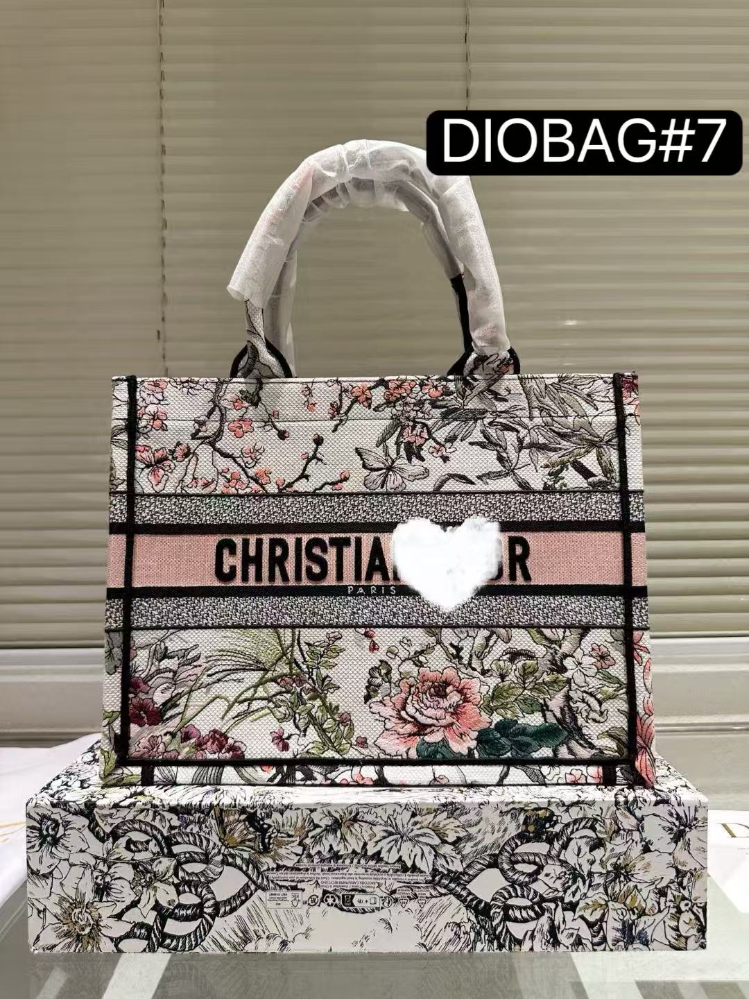 DIO BAG #7 Embroidered Cotton Tote | Medium Top Handle | Book Tote