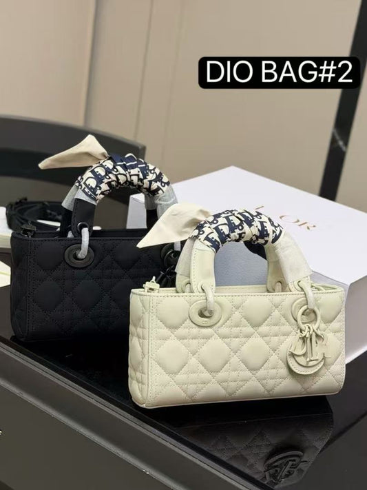DIO BAG #2  Original Leather | Pale Gold-Tone Hardware | 22×11.5×6cm | Streamlined East-West Top Handle | Small Lady D-Joy