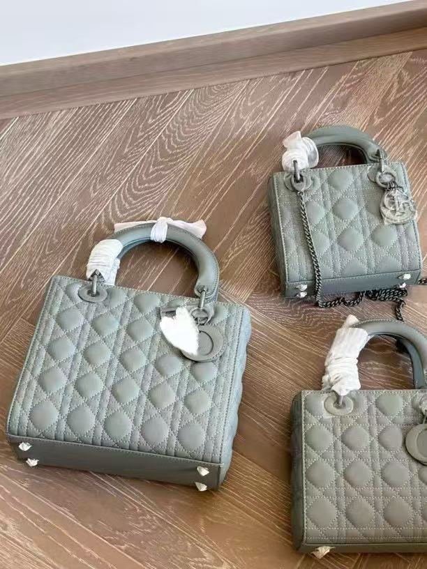 DIO BAG #4 Original Leather |  Macaron |24×20×11cm | Medium Top Handle | Lady D-Lite
