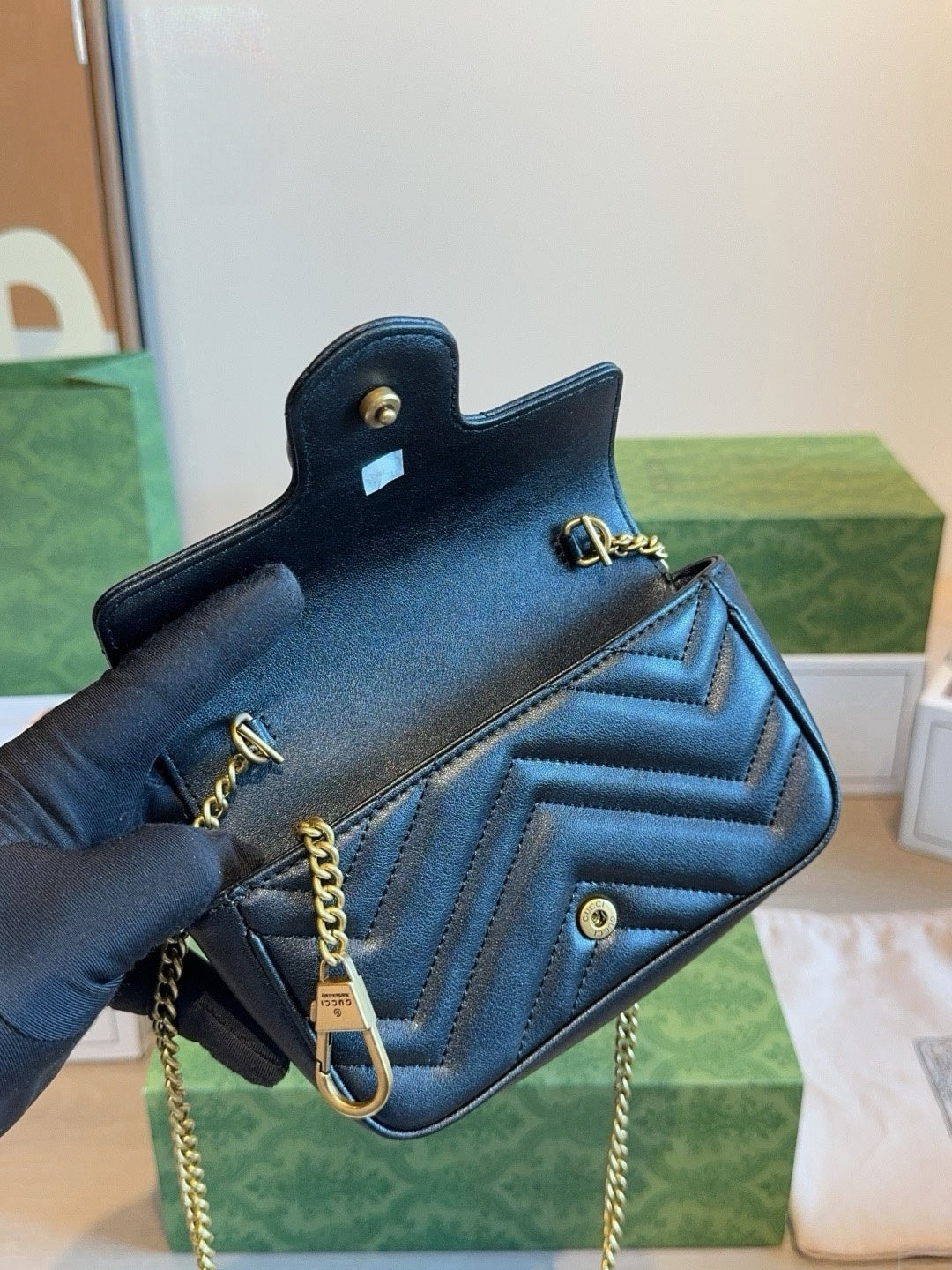 GUC BAG #4 NIGHT MARMONT — Mini Chain Bag