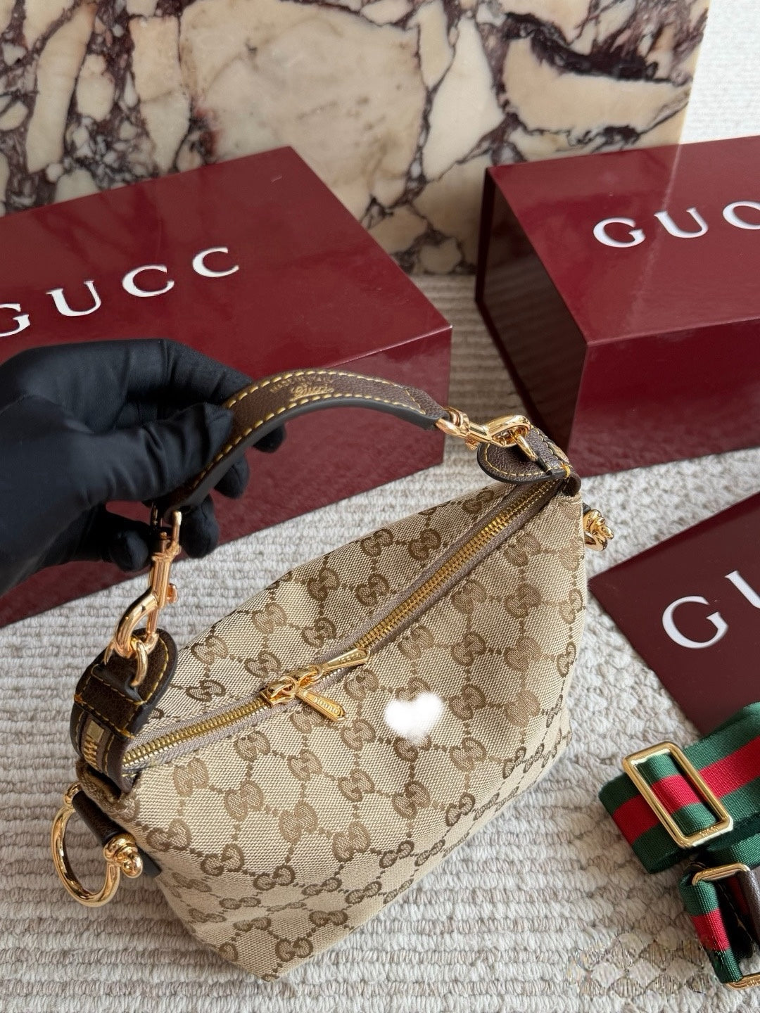 GUC BAG #10 ATTACHE HEART — Mini Half-Moon Shoulder Bag