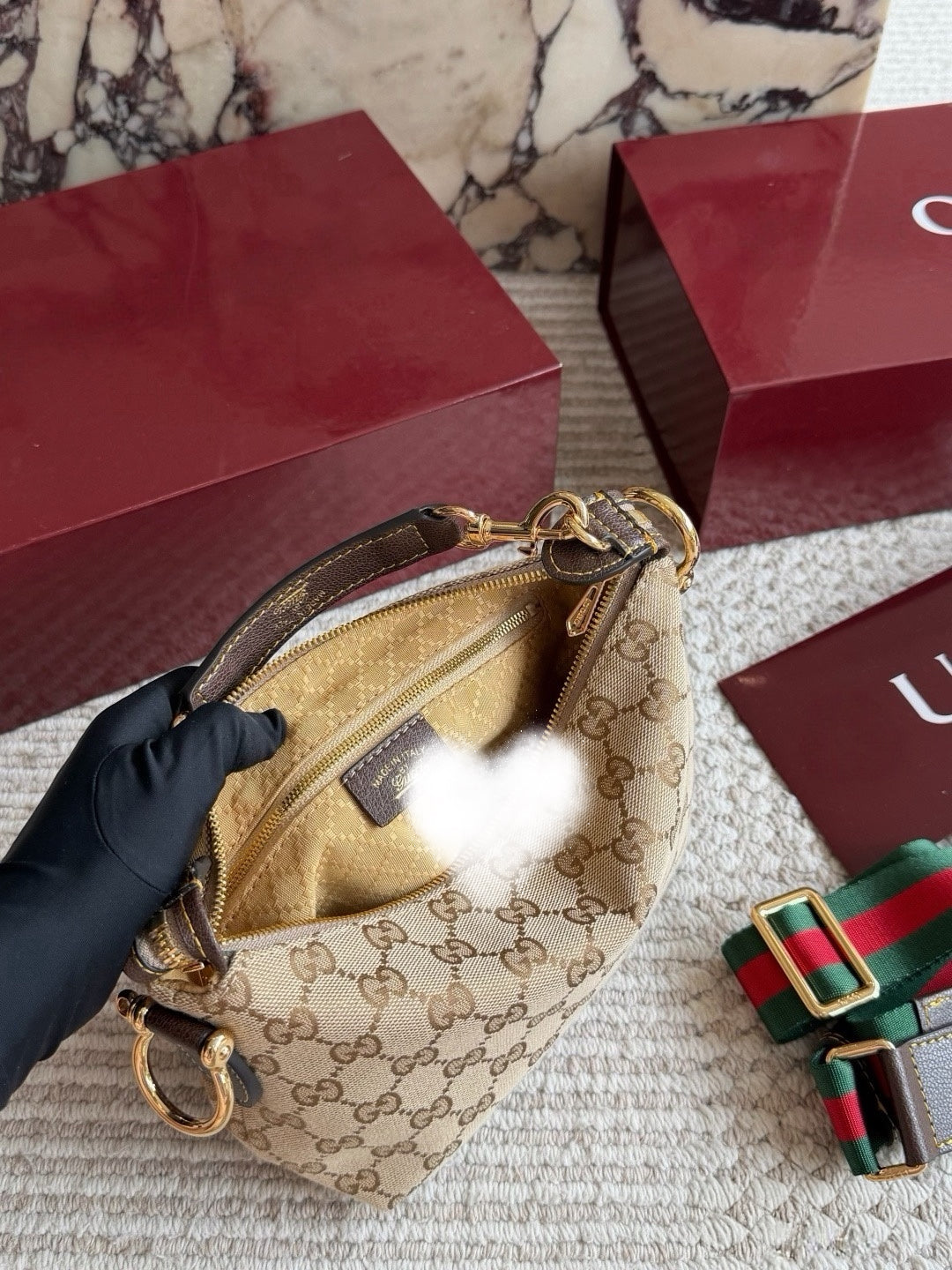 GUC BAG #10 ATTACHE HEART — Mini Half-Moon Shoulder Bag