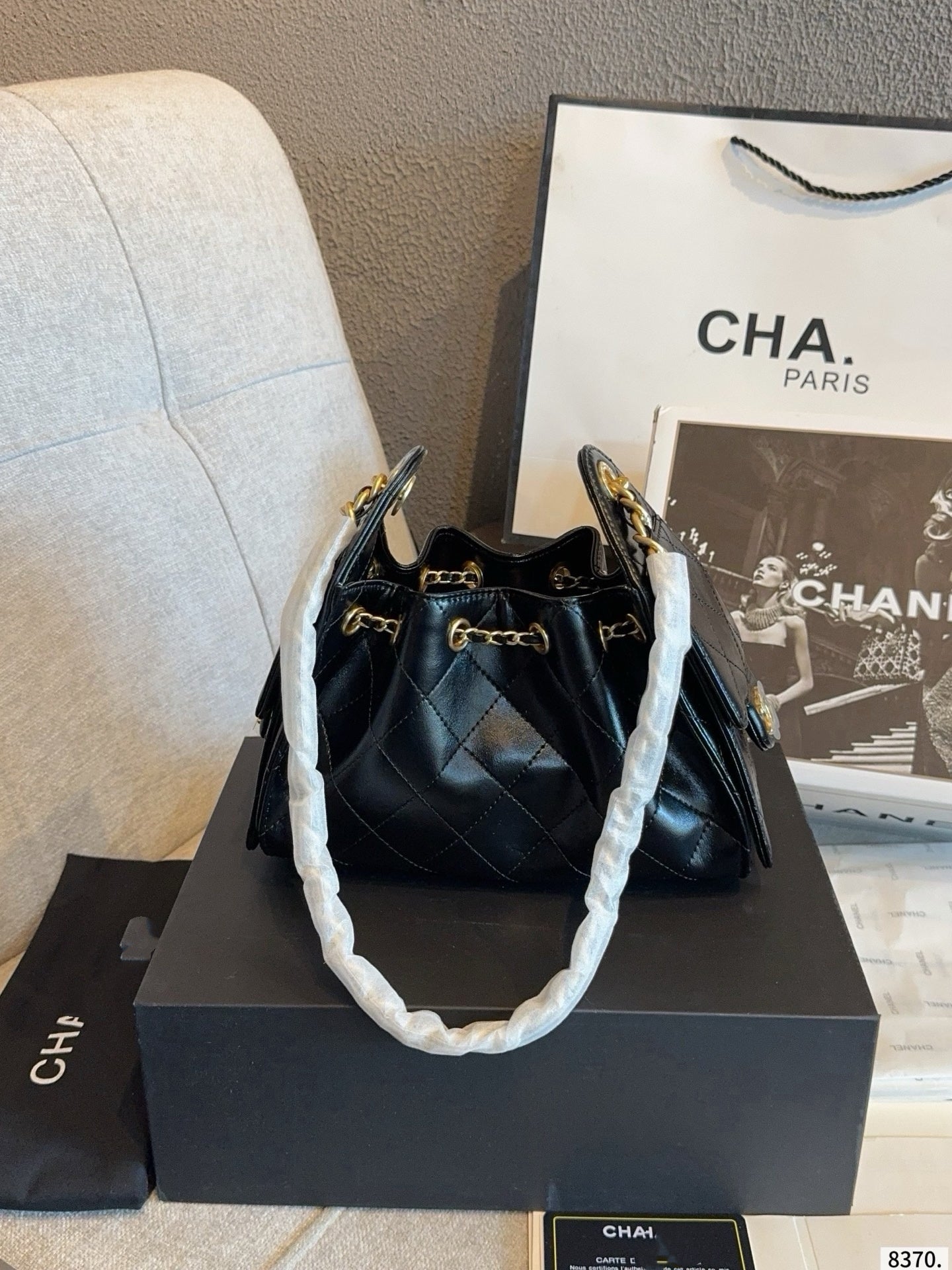 CHA BAG #5 CC New Season Hobo Drawstring Bag | Black Lambskin | Gold Hardware | 22×10×14cm