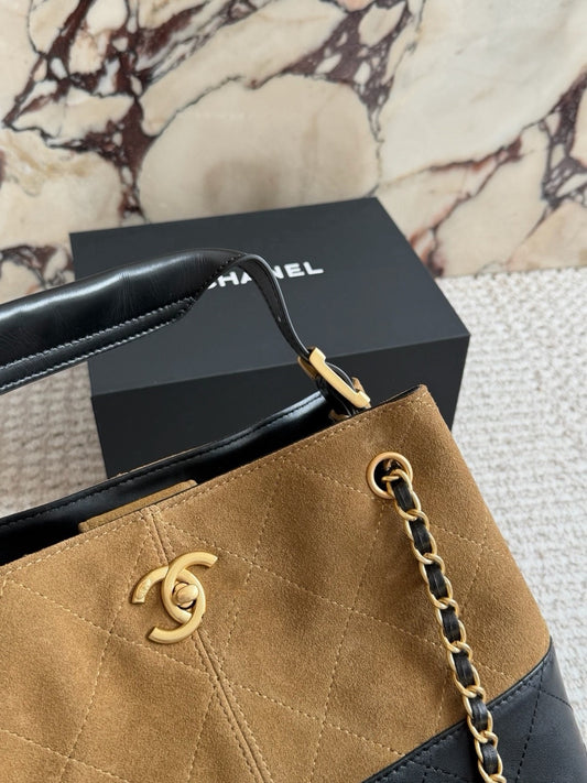 CHA BAG #6 Small | Original Suede + Lambskin Two-Tone | Gold Hardware | 28×20cm