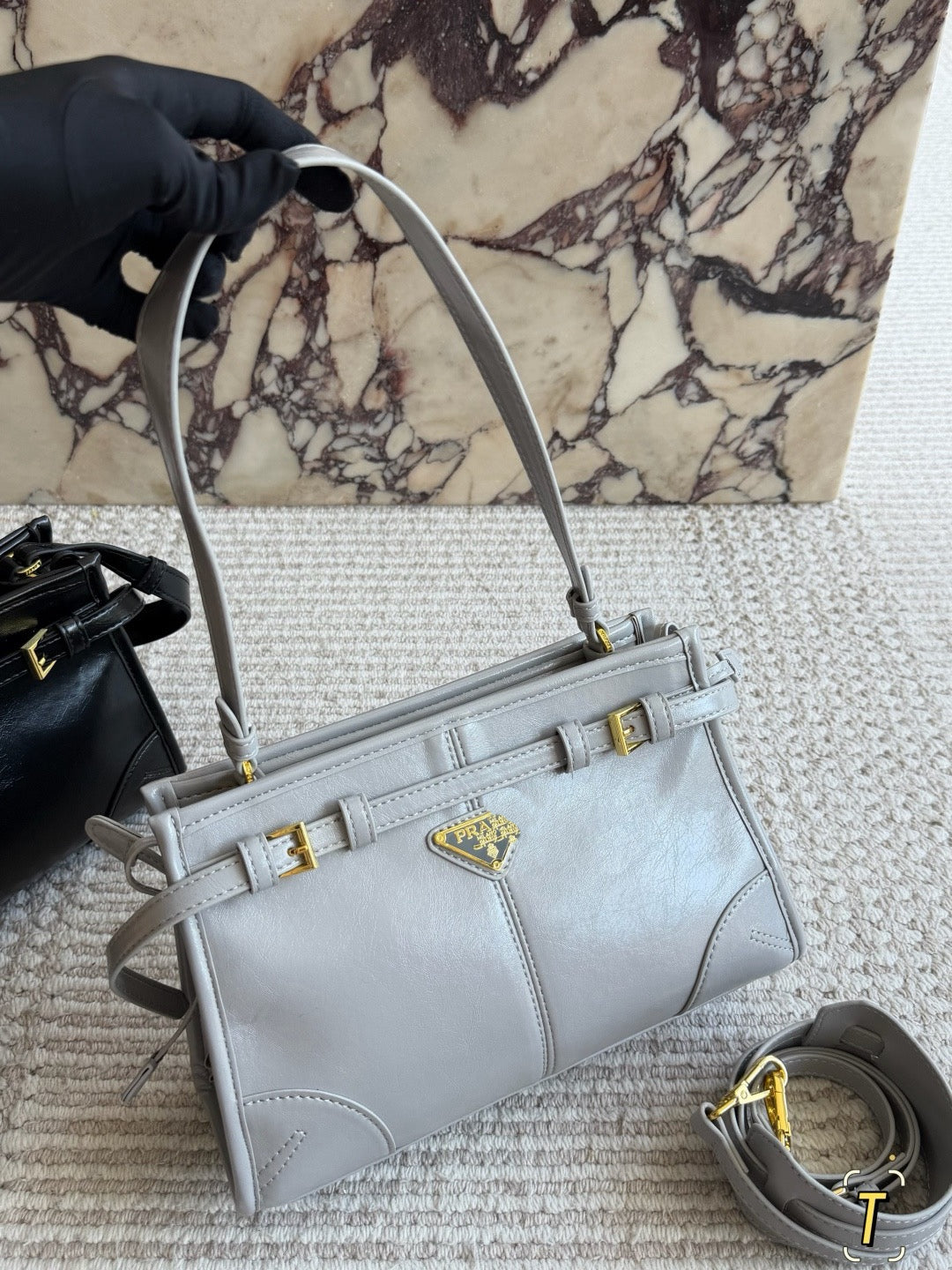 PRA BAG #1 Softlux Small Tote | Oil-Wax Leather | Black / Red / Grey / White | Gold Hardware | 26×17cm | Top Handle & Crossbody