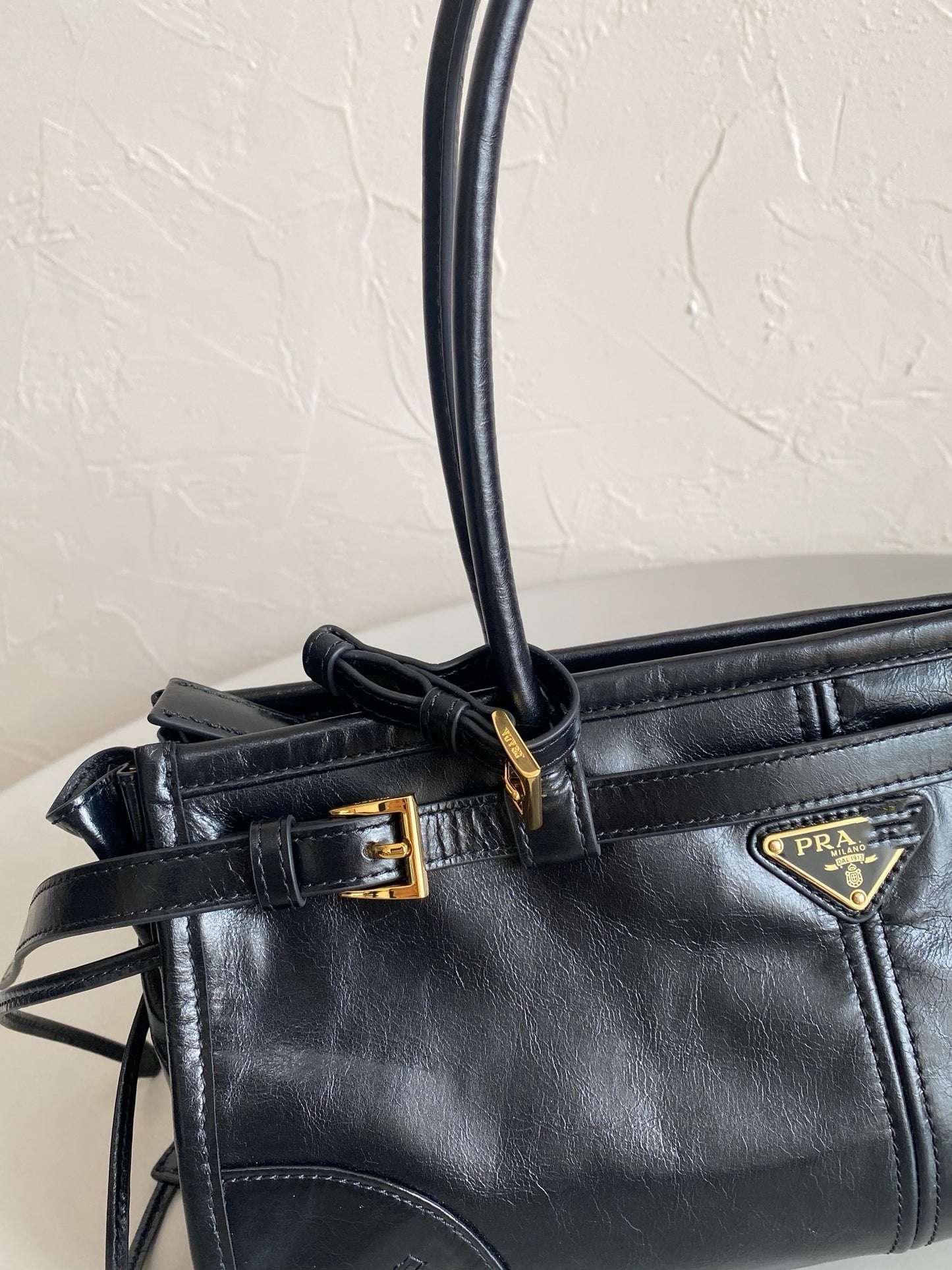 PRA BAG #4 Softlux Oil-Wax Leather | Black | Gold Hardware | 32×15×12cm | Boston Top Handle Bag